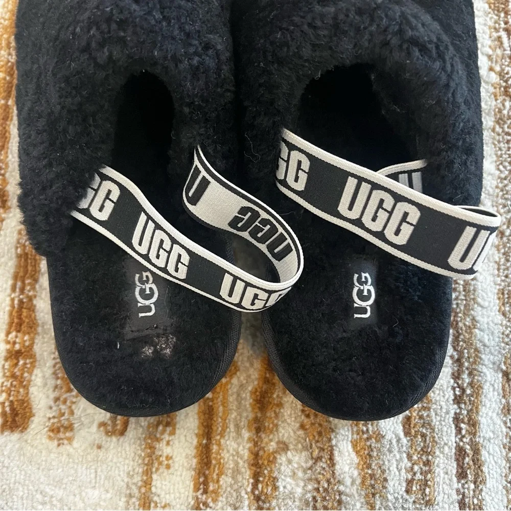 UGG Black Fluff Yeah Clog Plush Slippers (Kids 1-2?)